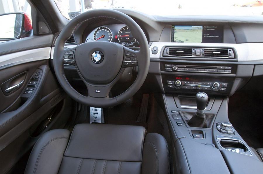 Торпедо BMW M5 (F10) 2013 года  (NA) (фото 29 из 45)